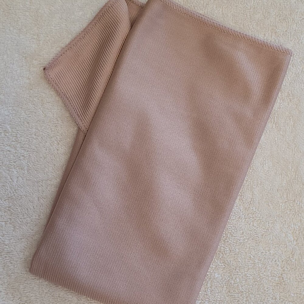 NEW NORWEX PINK MICROFIBER WINDOW CLOTH